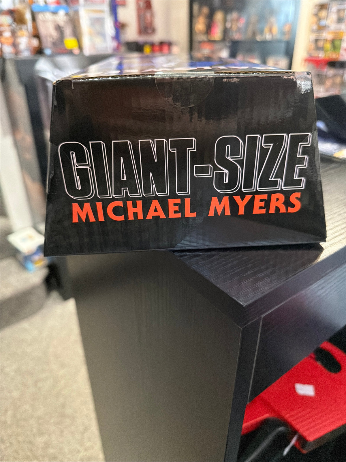 Trick Or Treat Studios Giant-Sized Michael Myers Halloween 12” Tall