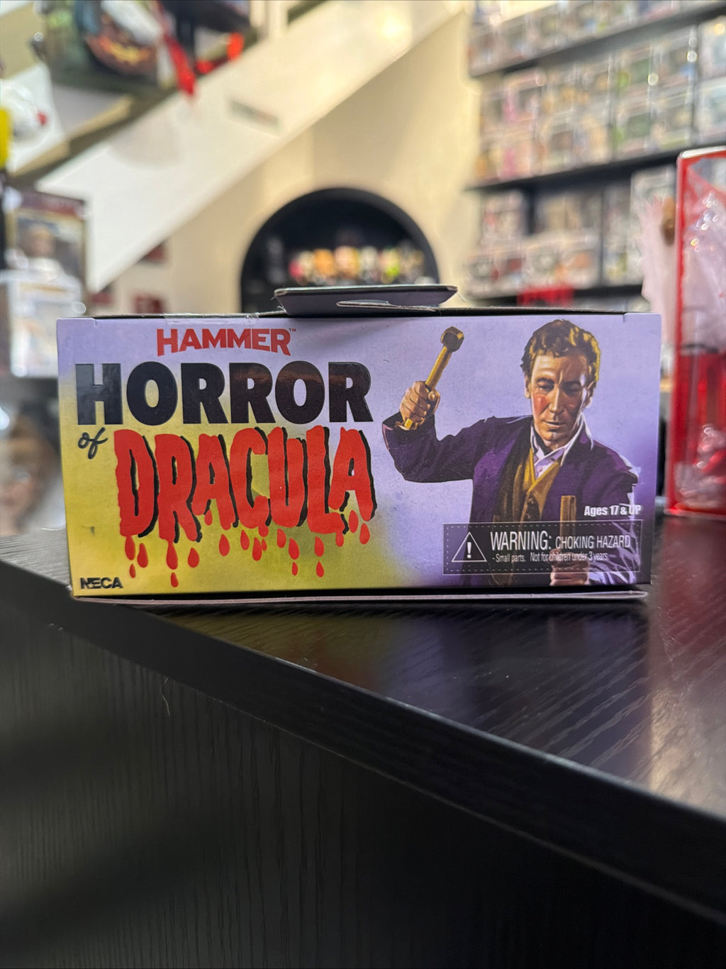 Neca Universal Monsters Horror Of Dracula Figure