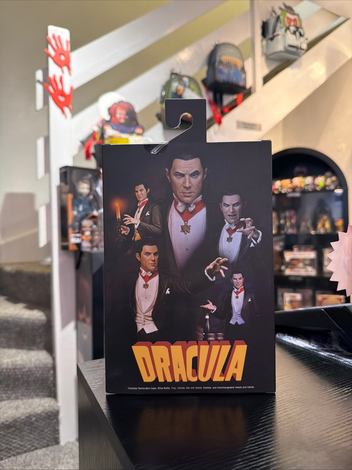 Neca Universal Monsters Dracula Figure