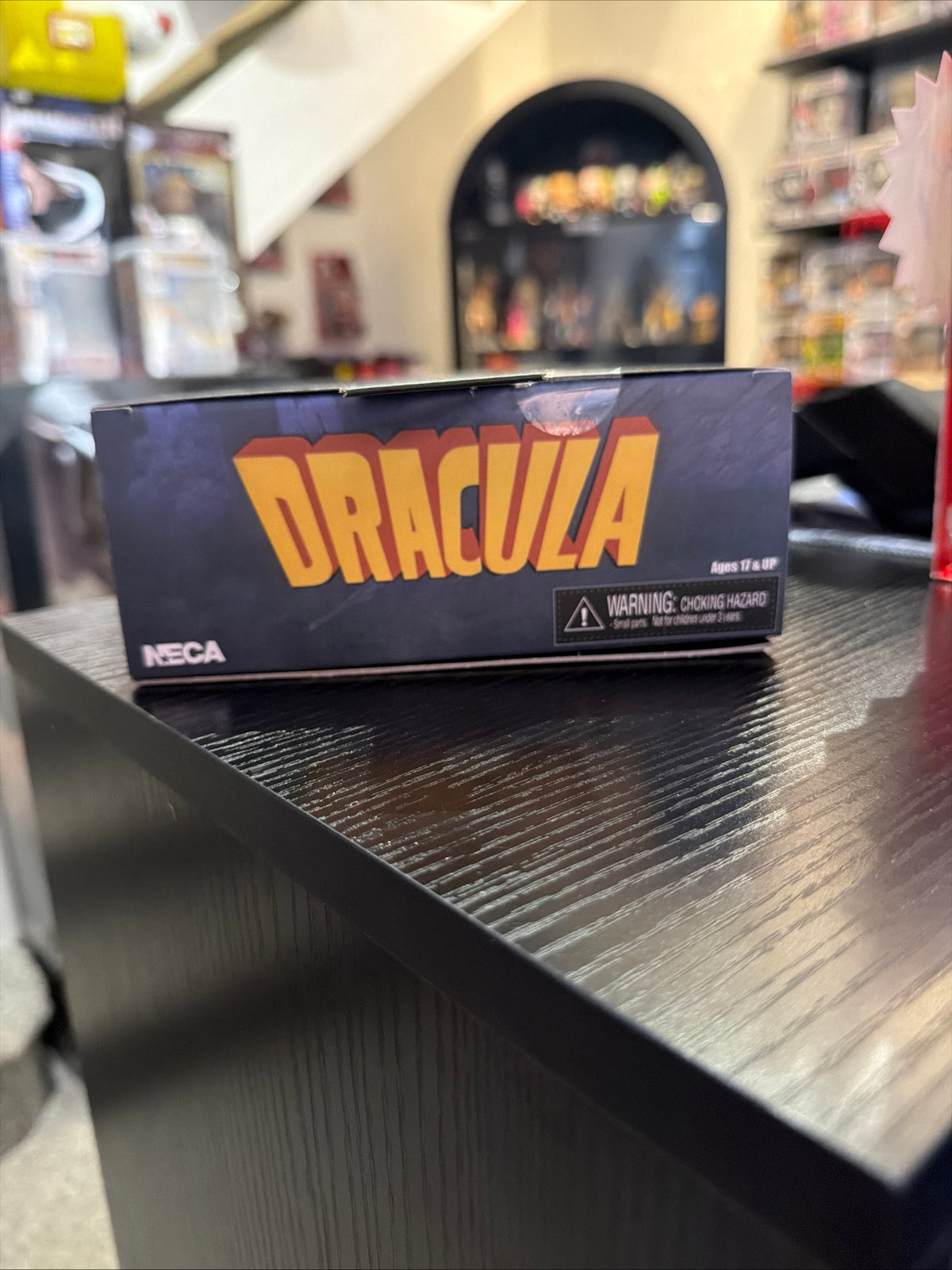 Neca Universal Monsters Dracula Figure