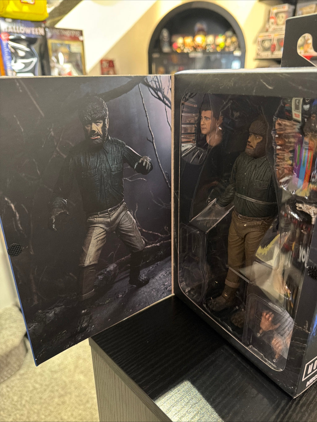 Neca Universal Monsters The Wolf Man Figure