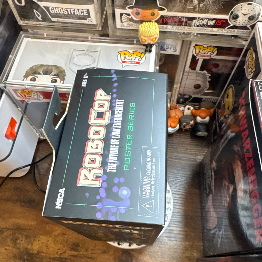 Ultimate RoboCop ("Poster Homage") 7" inch scale action figure