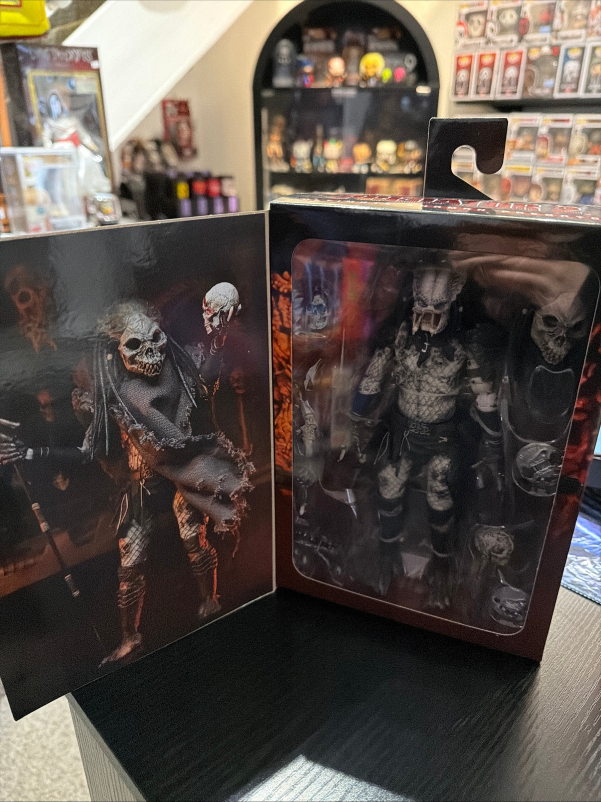 NECA Predator 2 Ultimate Shaman Predator 7” Figure