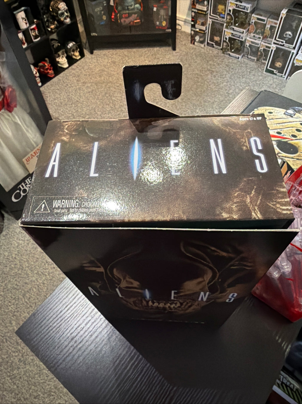 NECA Aliens Ultimate Brown Alien Warrior 7” Figure