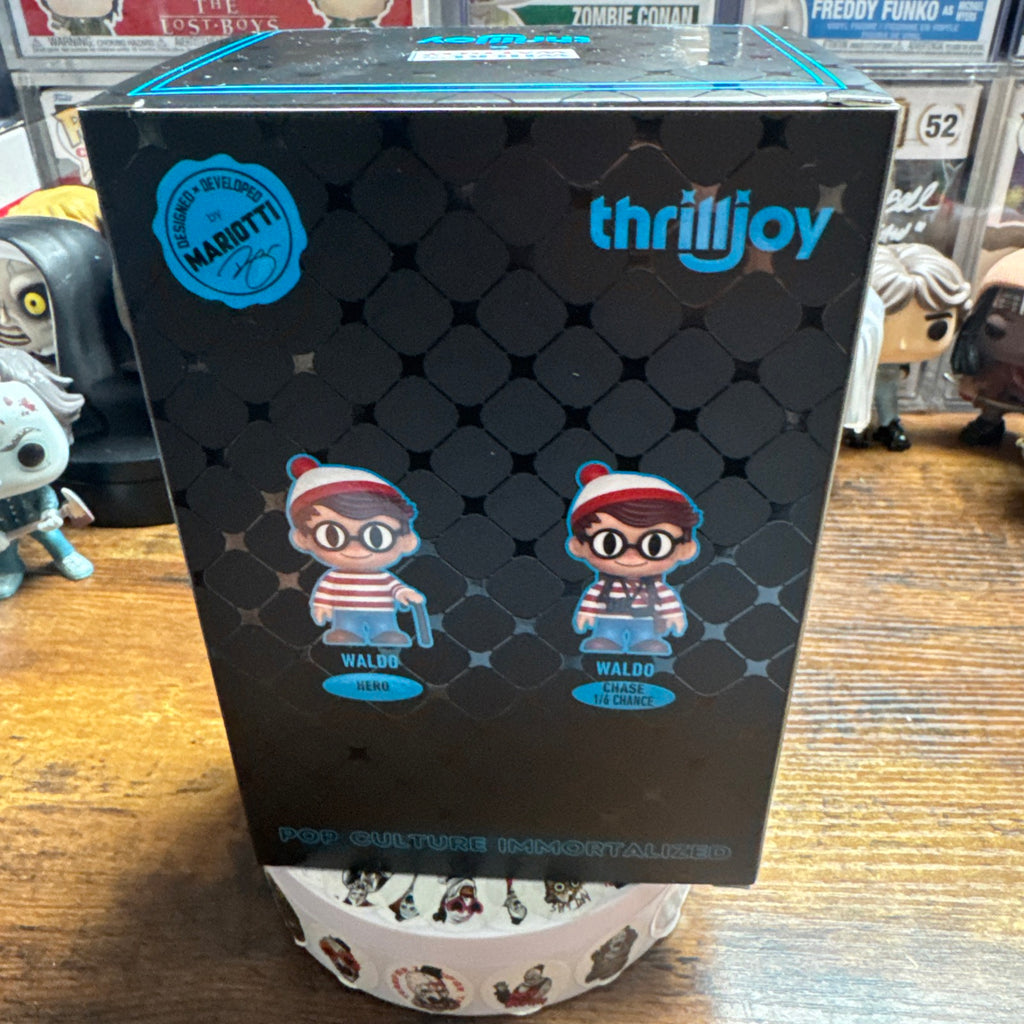 Thrilljoy Pix! Waldo Chase Where’s Waldo