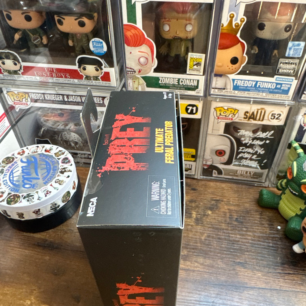 Ultimate Feral Predator 7” Figure Prey