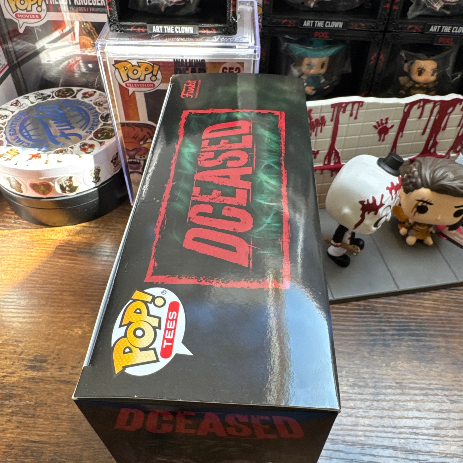 Dceased Joker Pop & Tee Blacklight Size Small
