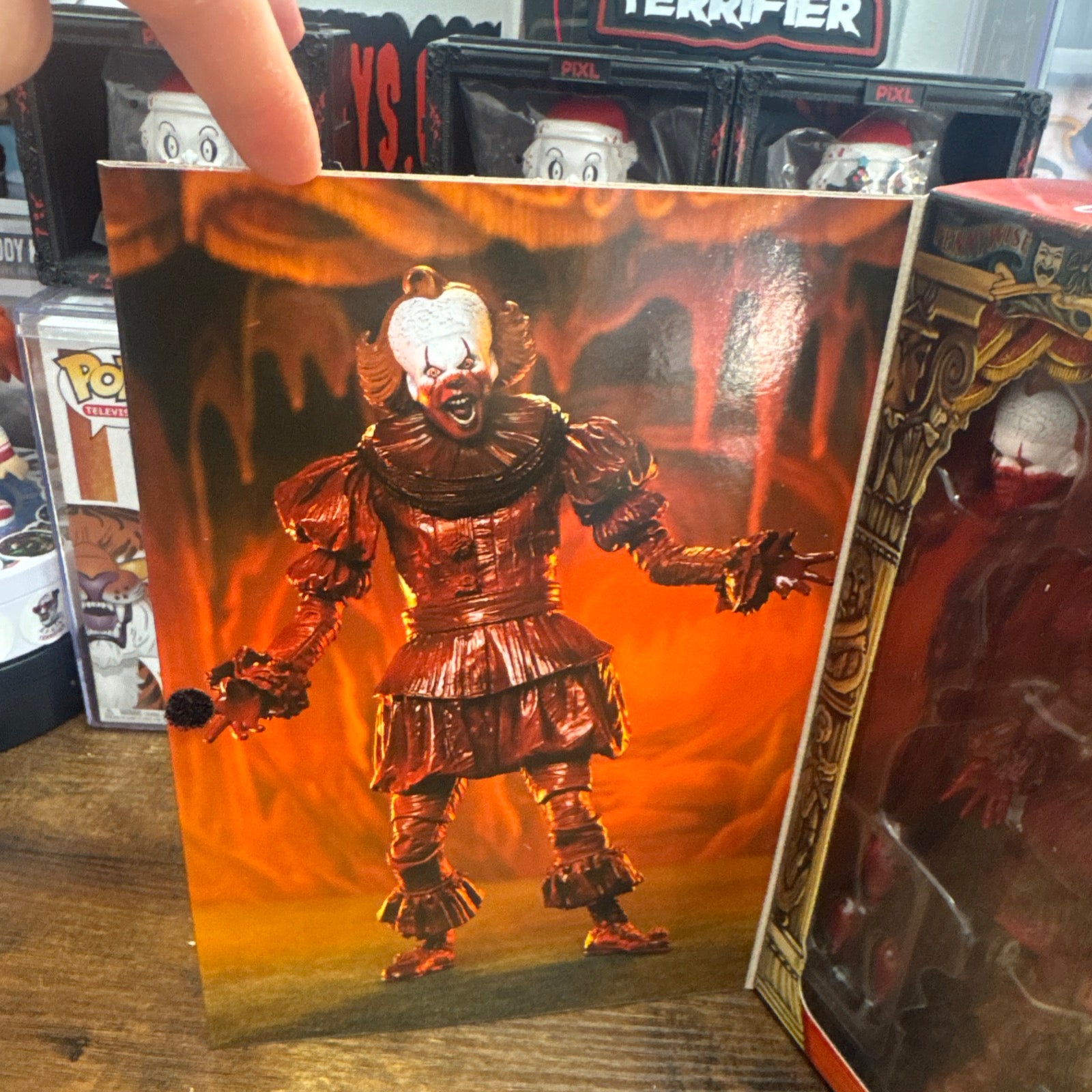 Ultimate Blood Pennywise 7” Figure Welcome To Derry