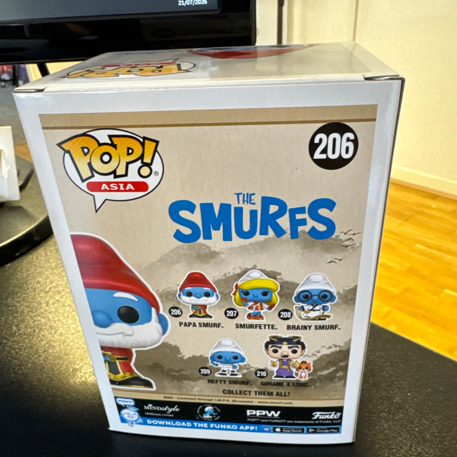 Vaulted Papa Smurf #206 The Smurfs Pop Asia