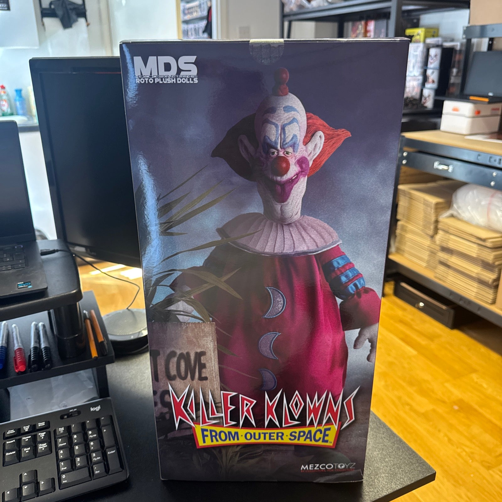Mezco MDS Roto Plush Killer Klowns 18” Killer Klowns From Outer Space