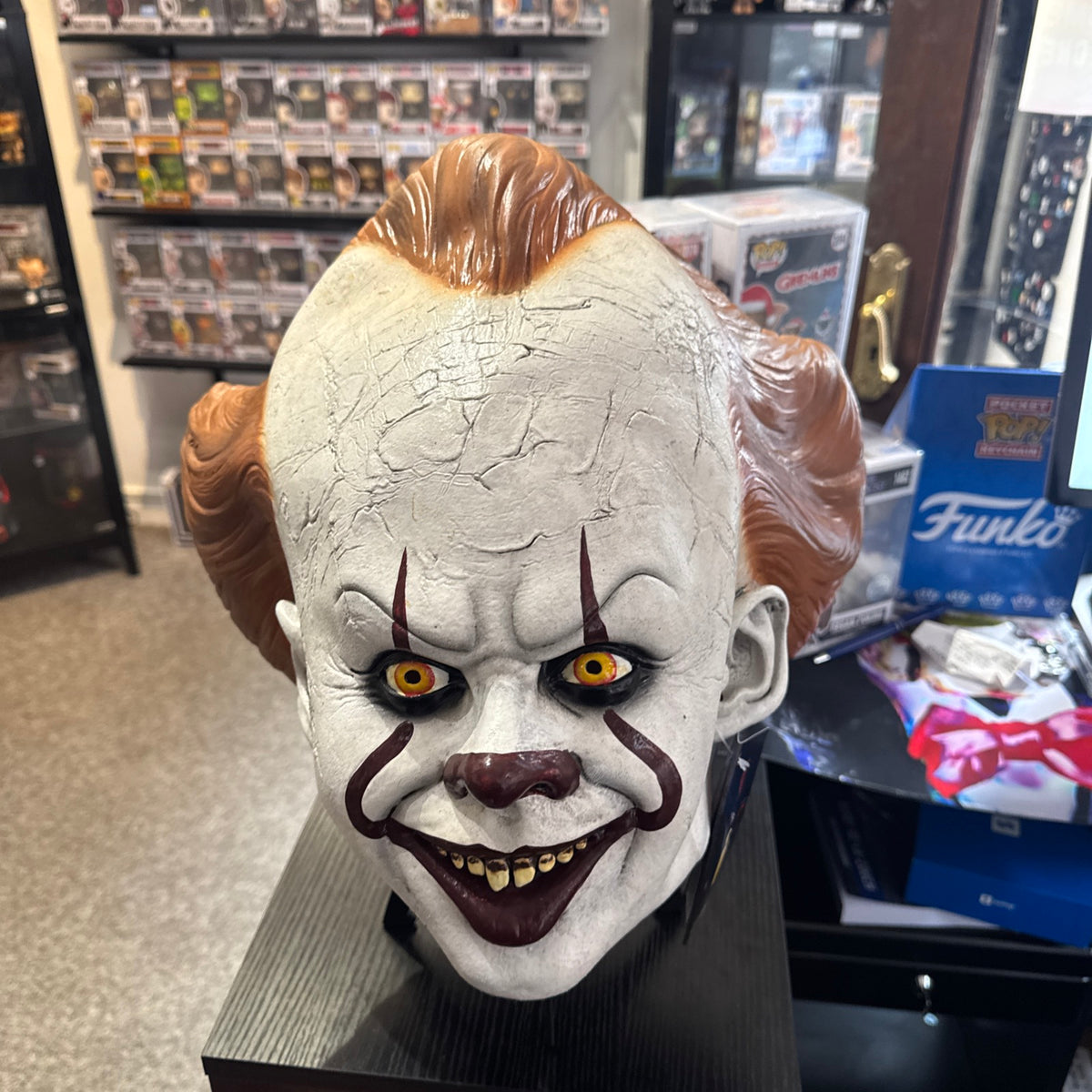 Trick or Treat Studios Pennywise 2017 Mask Full Head