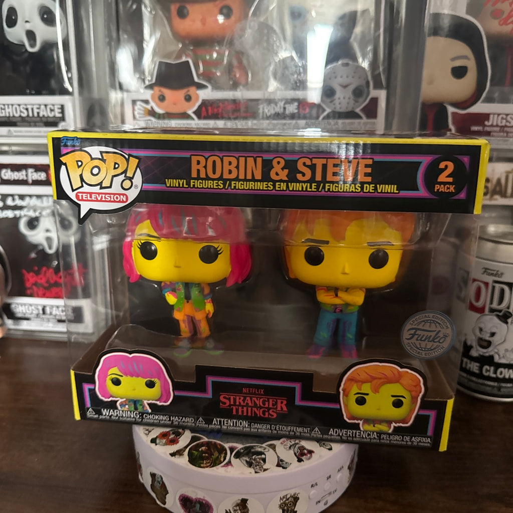 Vaulted Robin & Steve 2 Pack Blacklight Stranger Things