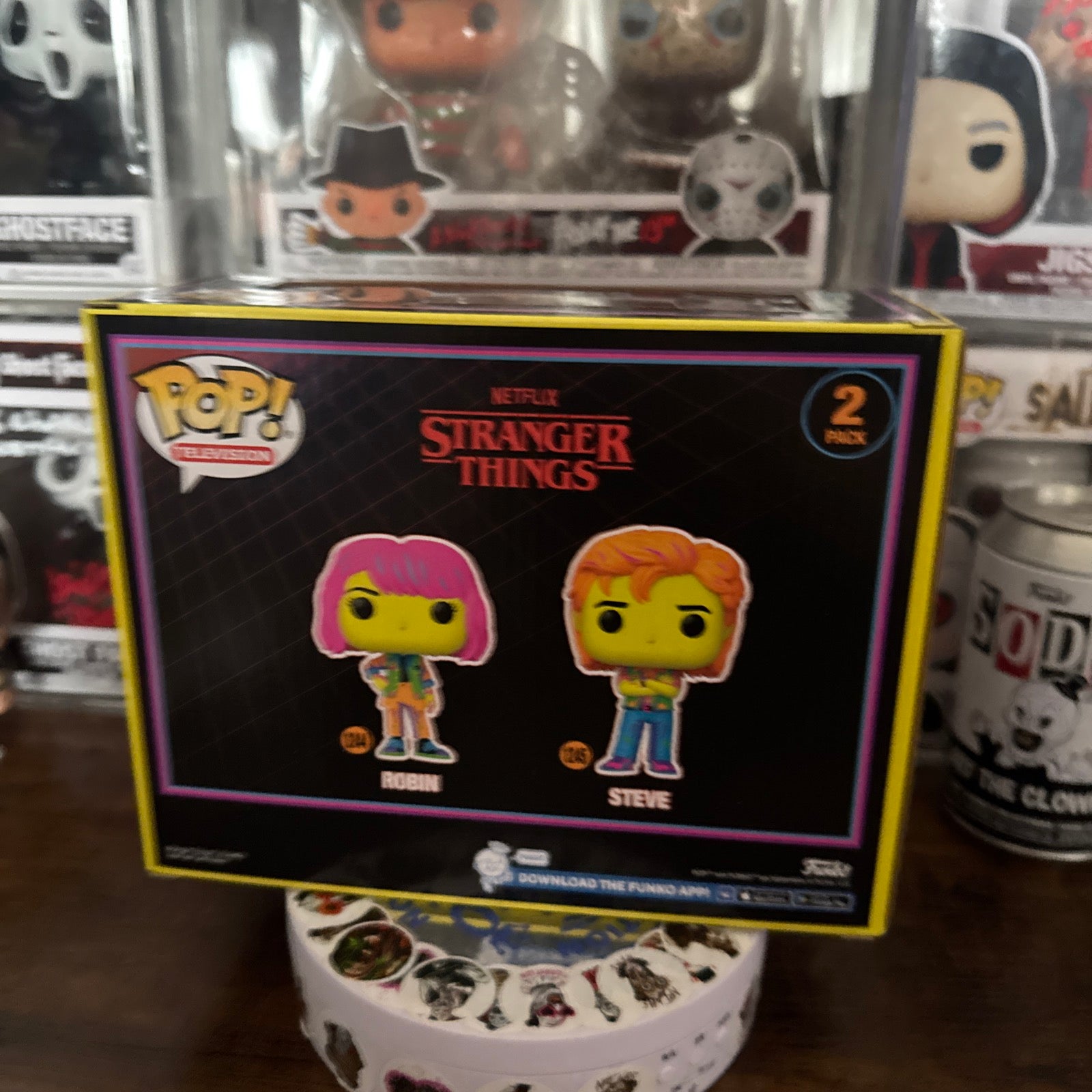 Vaulted Robin & Steve 2 Pack Blacklight Stranger Things