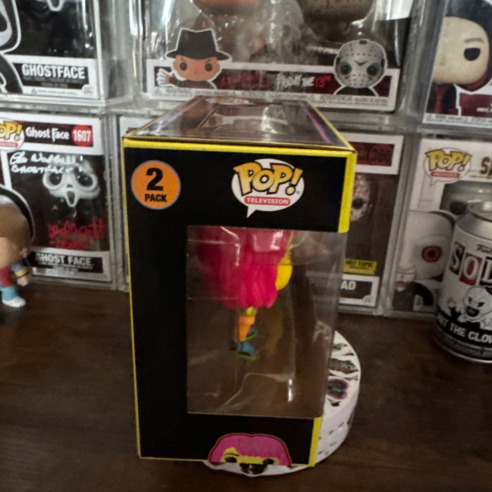 Vaulted Robin & Steve 2 Pack Blacklight Stranger Things